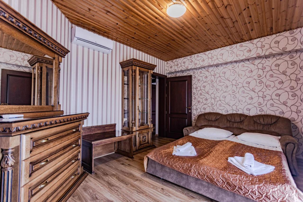 Guest House Villa Lamperti ดีดา ภายนอก รูปภาพ