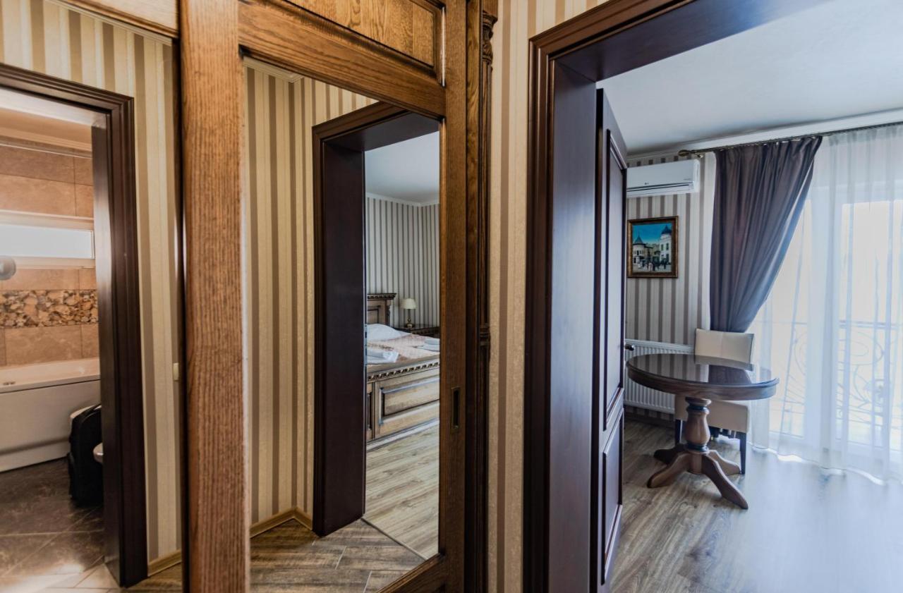 Guest House Villa Lamperti ดีดา ภายนอก รูปภาพ