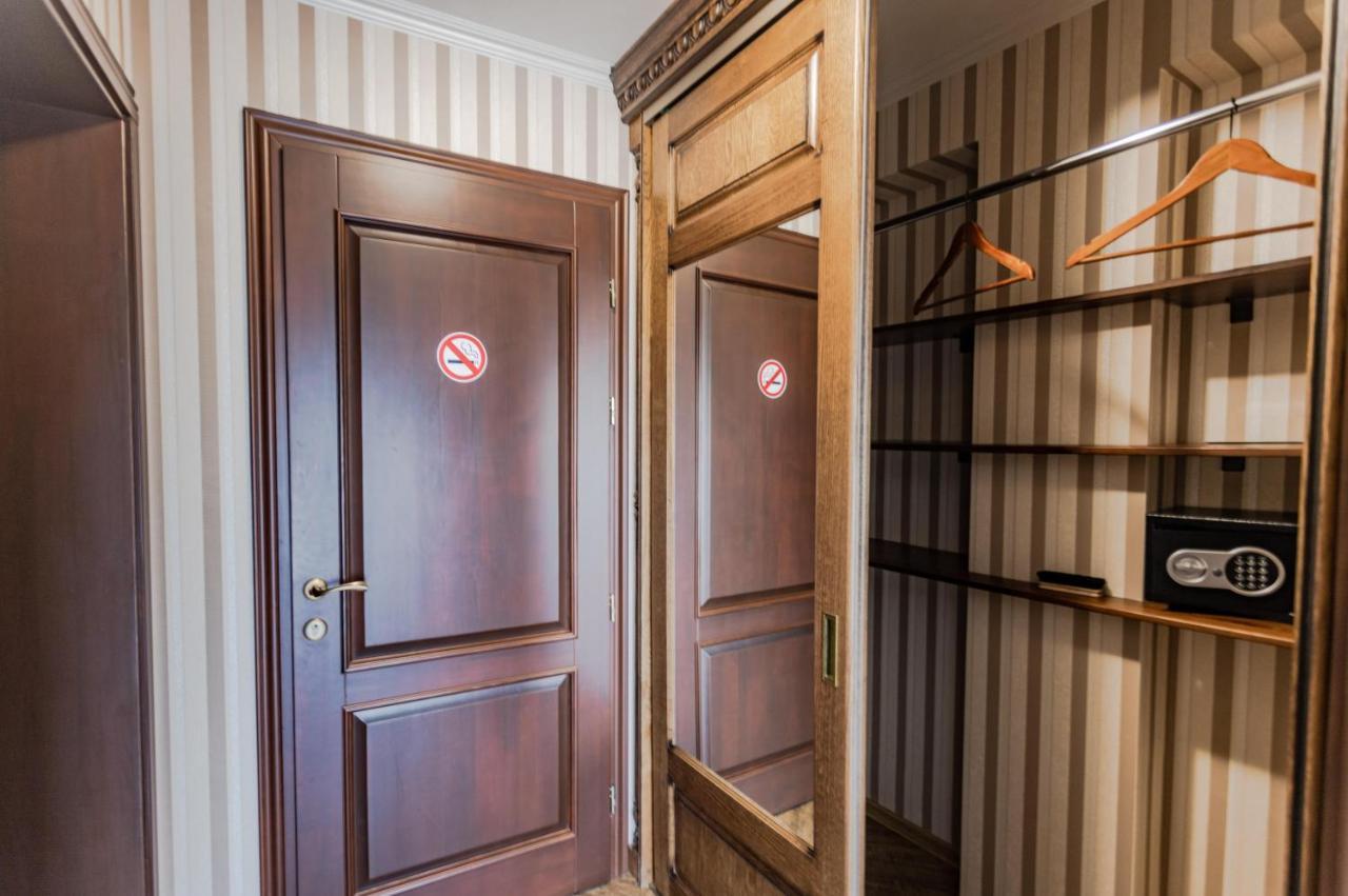 Guest House Villa Lamperti ดีดา ภายนอก รูปภาพ