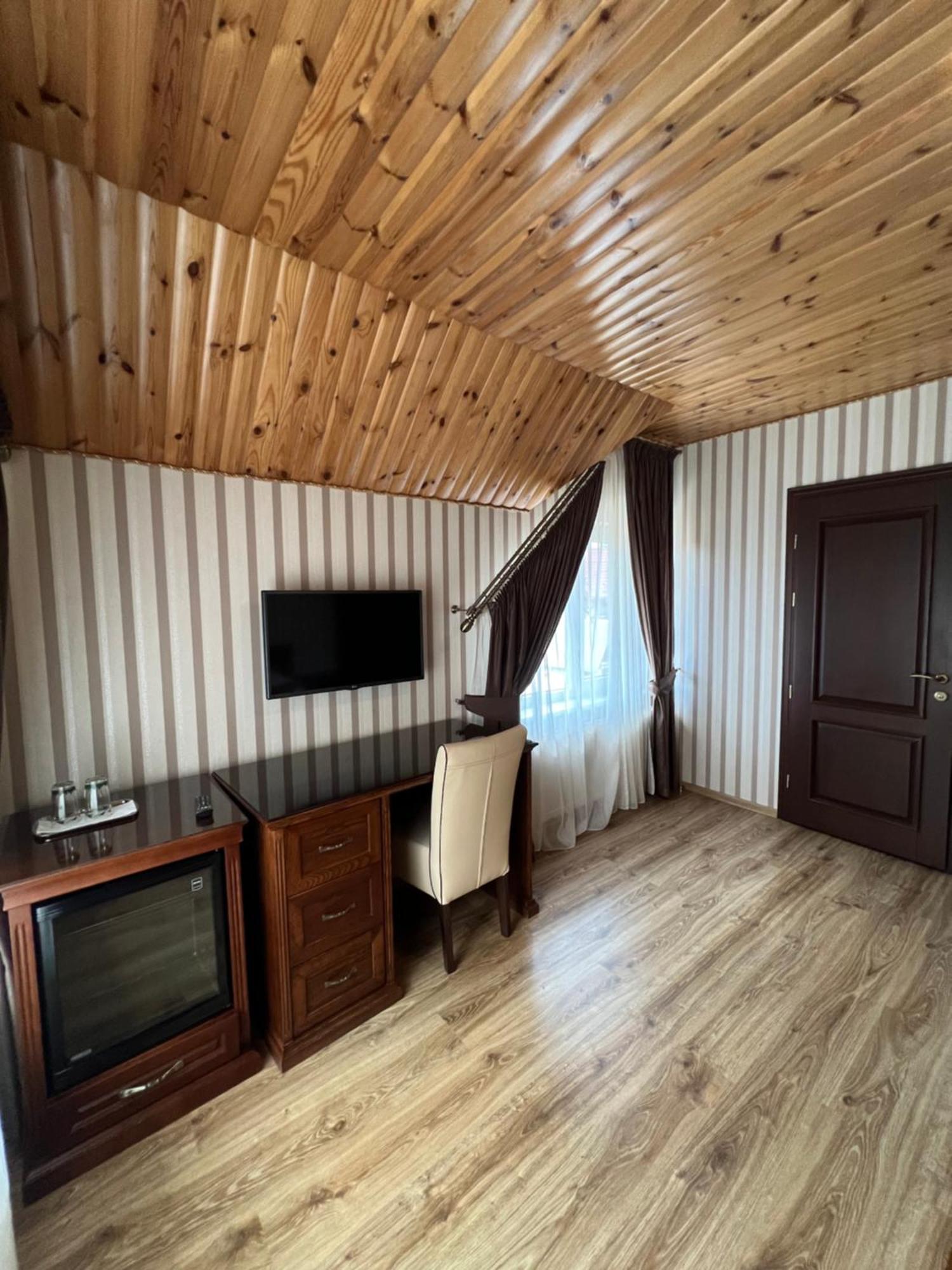 Guest House Villa Lamperti ดีดา ภายนอก รูปภาพ