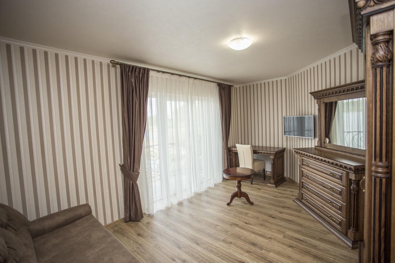 Guest House Villa Lamperti ดีดา ภายนอก รูปภาพ