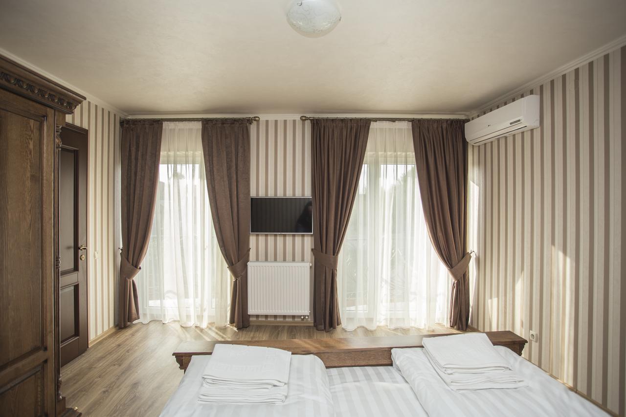 Guest House Villa Lamperti ดีดา ภายนอก รูปภาพ